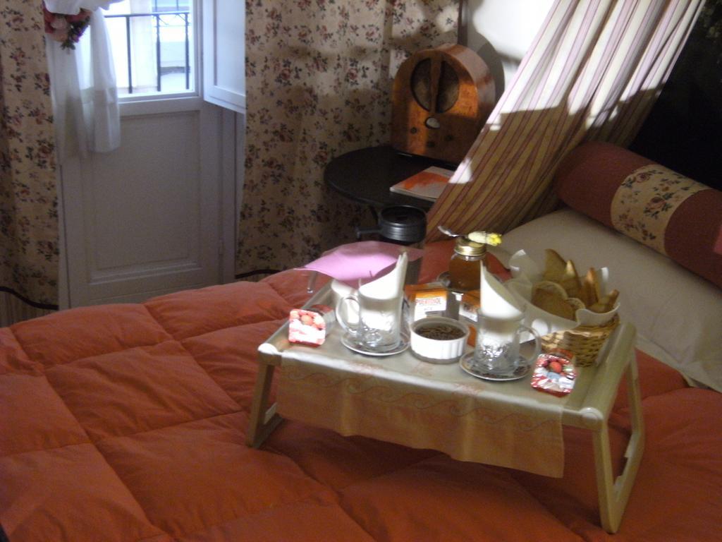 Elizabeth B&B Cagliari Rum bild