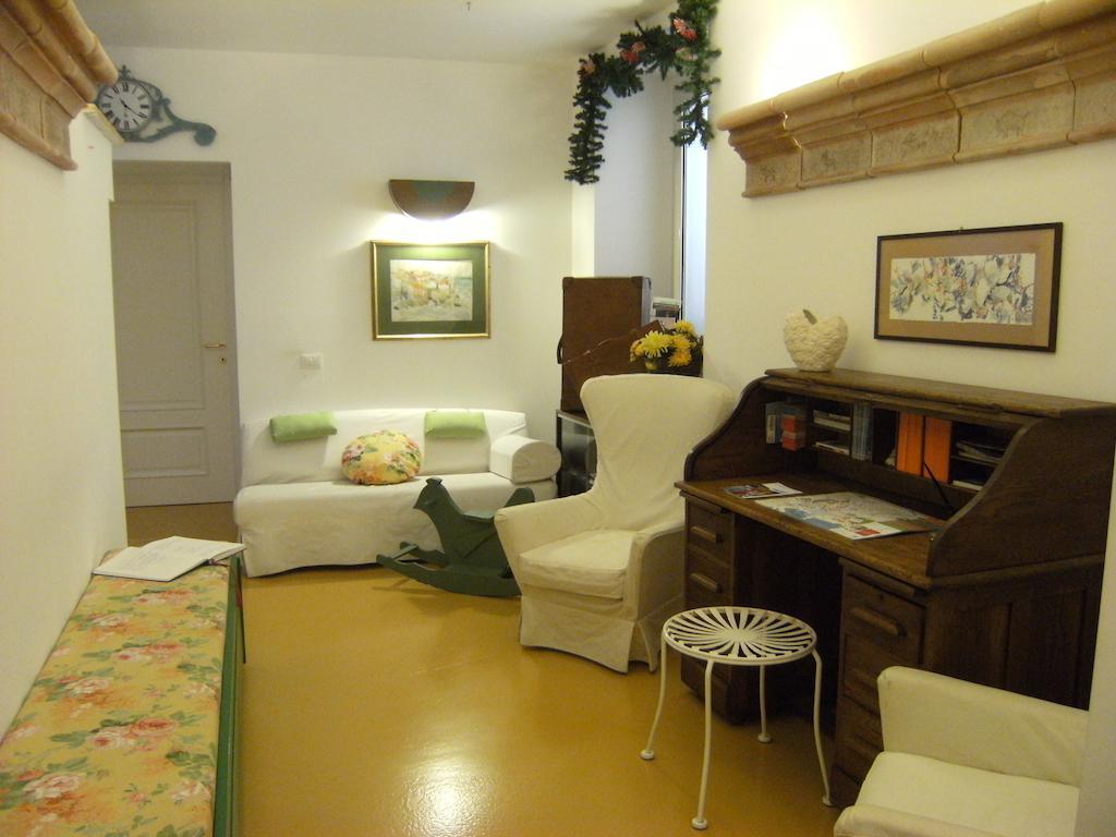 Elizabeth B&B Cagliari Exteriör bild
